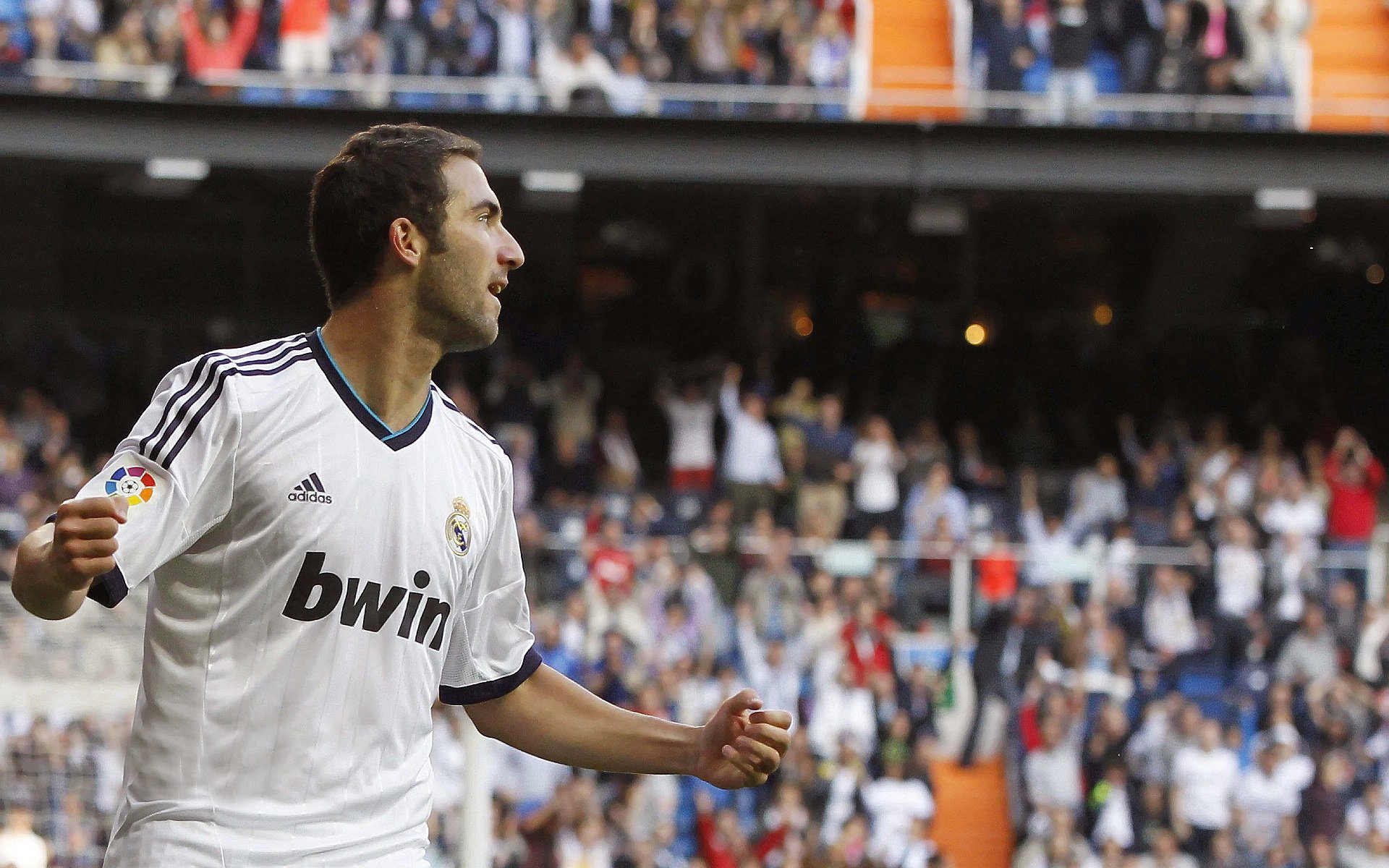 西甲火力全开:连续破门,震撼全场!,西甲连胜纪录